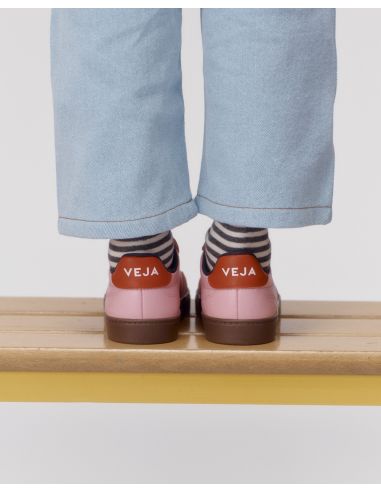 VEJA VOLLEY PINK