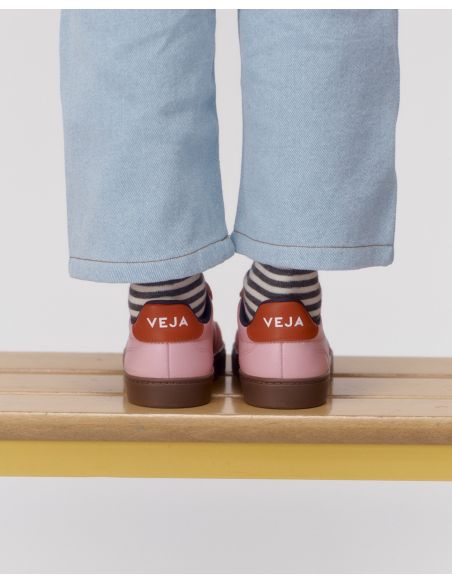 VEJA VOLLEY PINK