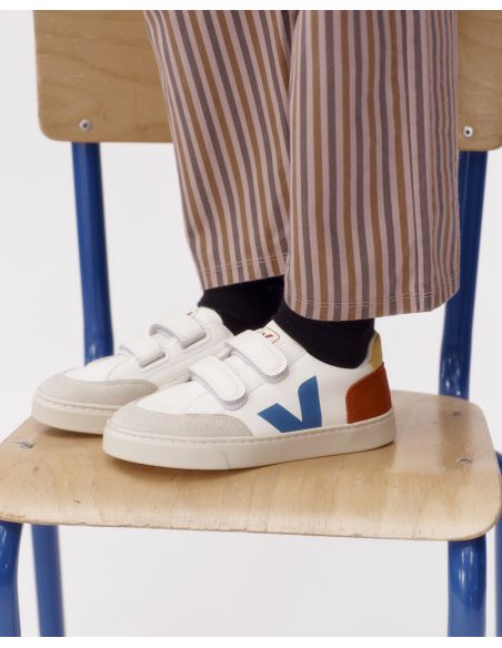 VEJA V12WHITE BLUE