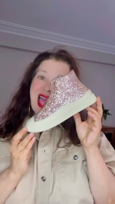 ✨ Dans ma nouvelle vidéo, je te présente la collection Beberlis : trois modèles qui ont l’allure de baskets, mais qui sont en réalité de vraies...
