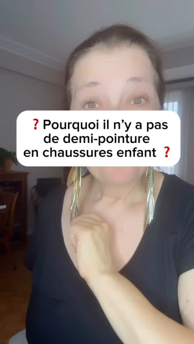 On me demande souvent : pourquoi il n’existe pas de demi-pointures dans la chaussure pour enfants ? 👶👟\n\nLa réponse est simple, mais elle touche à...