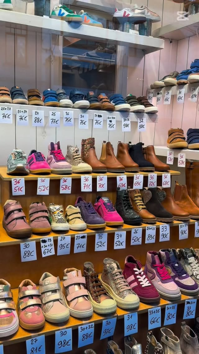 Les soldes ont commencé, je l’ai Casse-pieds. Le magasin sera ouvert dimanche et vous pouvez prendre rendez-vous via la story où il y a un lien...