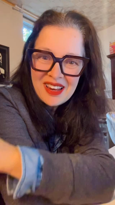 Aujourd’hui, je souffle une bougie de plus. Et comme j’ai envie de célébrer cette journée avec vous, j’offre le port gratuit sur toute commande...