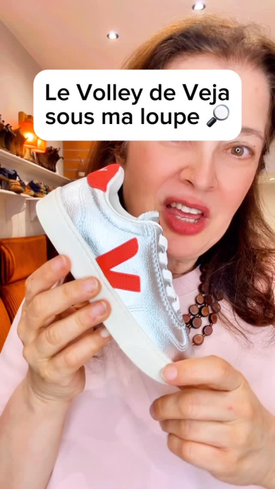Le Volley, c’est la nouveauté Veja 🆕 ! Inspiré d’un modèle de 2005, il mixe parfaitement style vintage tennis et modernité. Son design est à la...